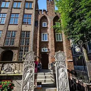 3* Lejlighedshotel Gotyk House